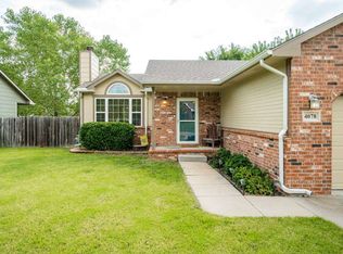4078 Edinburg Cir, Wichita, KS 67220