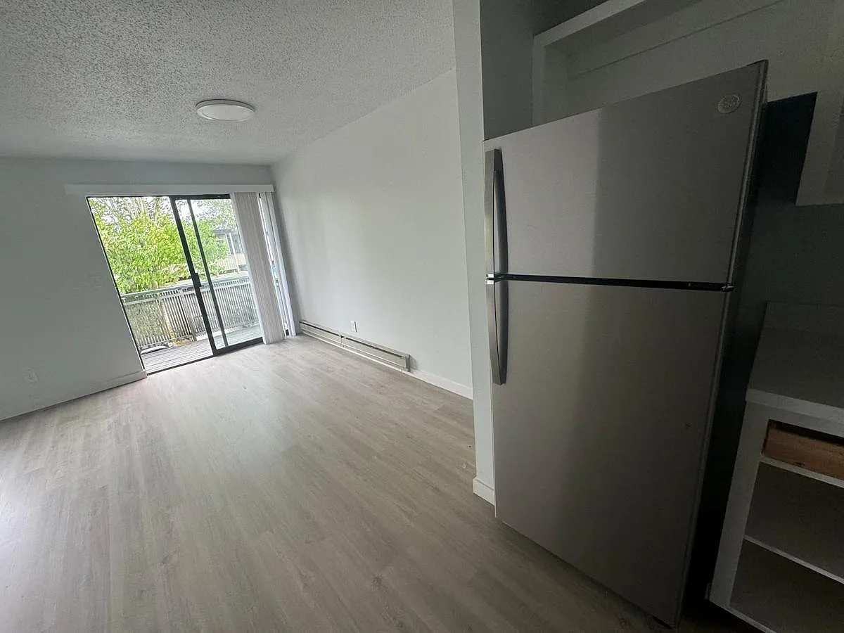 2 bed, 850 sqft, $1,750 — Photo 1