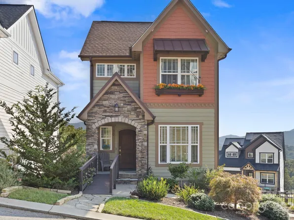 70 Tudor Way, Black Mountain, NC 28711