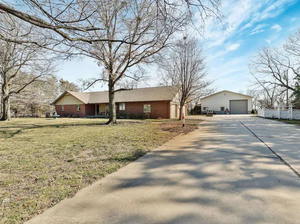 704 N Burrton Ave, Burrton, KS 67020