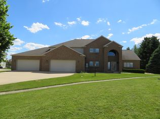 1807 Foxborough Ct, Champaign, IL