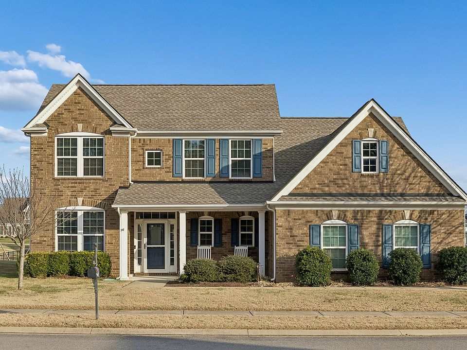 1st image of 810 Walpole Dr