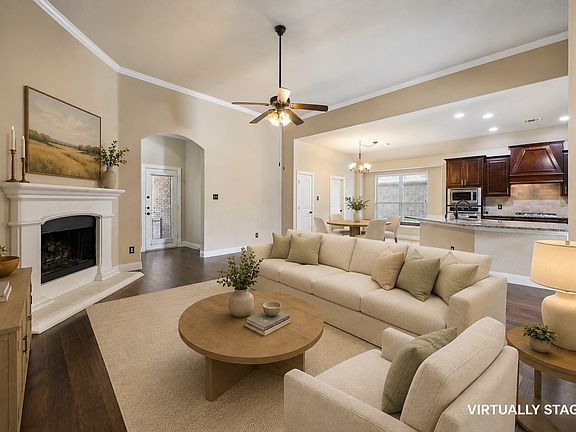 3rd image of 3906 Cameron Ln