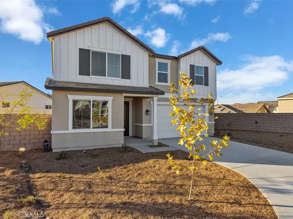 933 Dryden Dr, Lake Elsinore, CA 92530