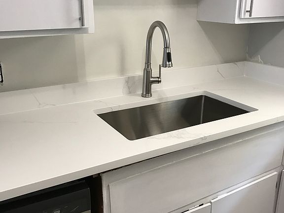 2nd image of 1121 W Mississippi Ave