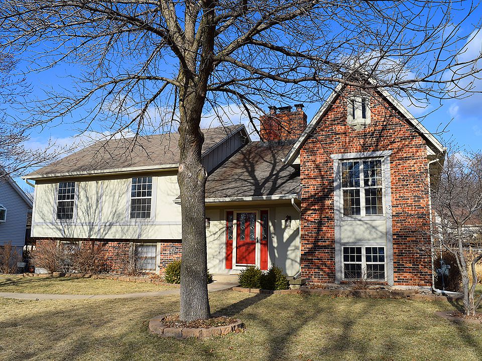 1st image of 3812 SW Christiansen Dr