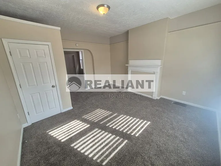 132 Evergreen Ave #1 — Photo 5