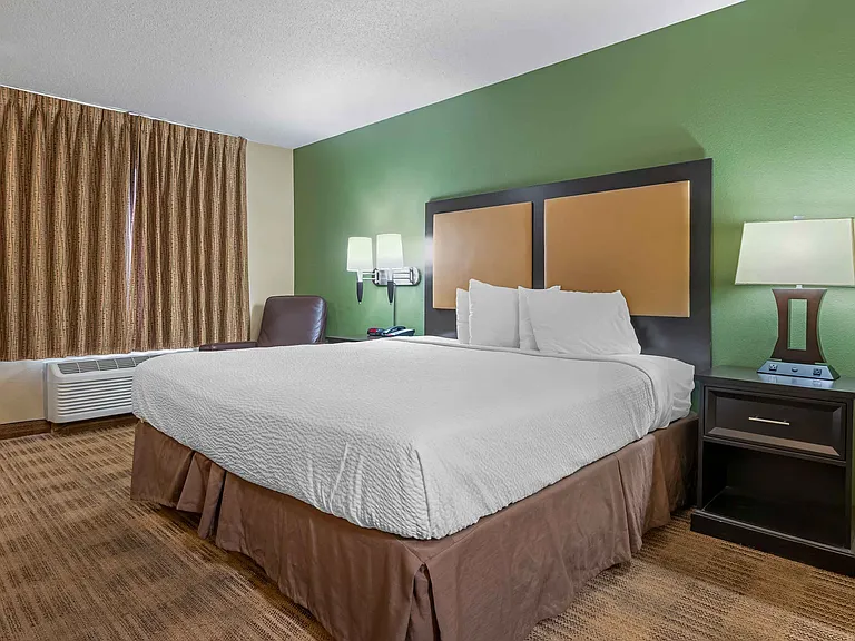 Studio Suite - 1 King Bed