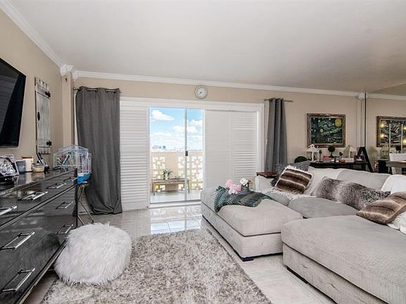 4th image of 2401 Bayshore Blvd Unit 1409
