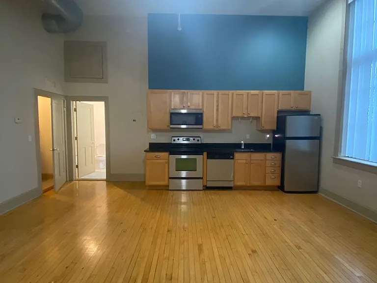 Theresa Park Loft Apartments — Photo 28