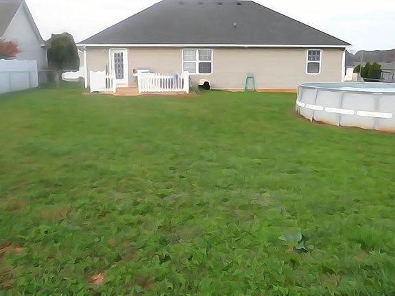 3rd image of 353 Turkey Run Dr
