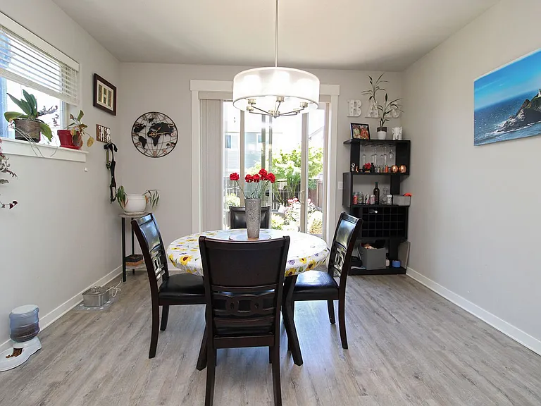 5220 SE Thornapple St — Photo 11