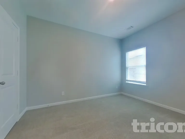109 Innis Brook Cir — Photo 11