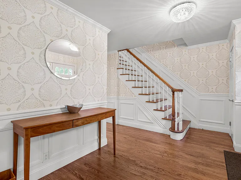 341 Orienta Ave — Photo 5