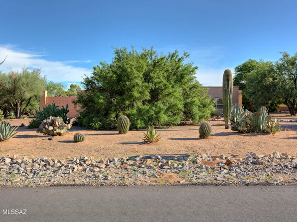 745 W Paseo Del Canto, Green Valley, AZ 85622