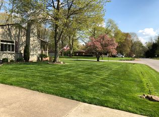 54 Gillian Ln, Youngstown, OH 44511