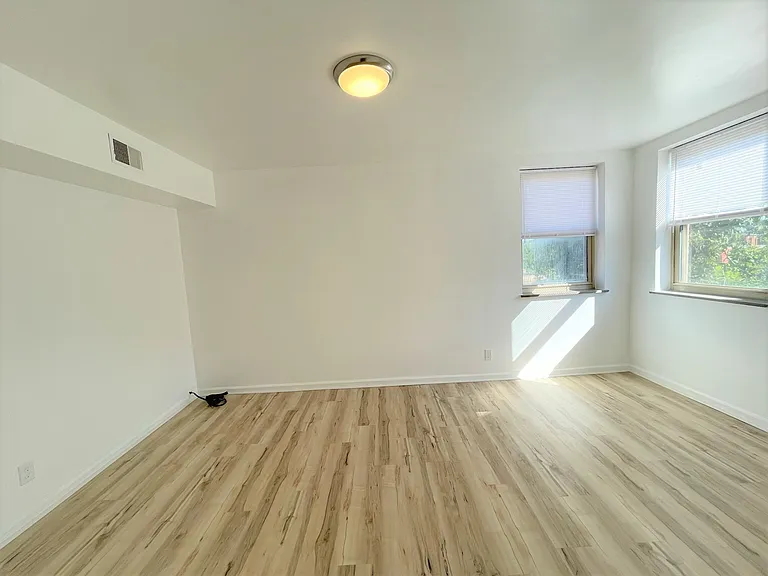 5710 Phillips Ave #A16 — Photo 35