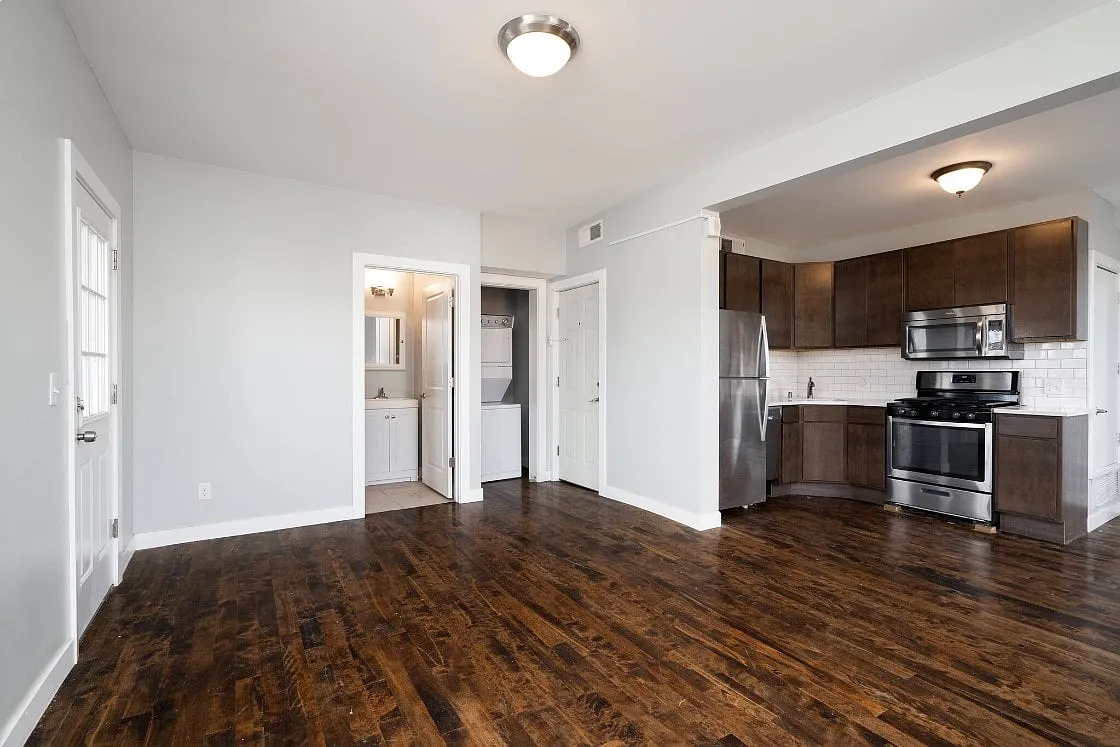 1 bed, 795 sqft, $1,100 — Photo 2