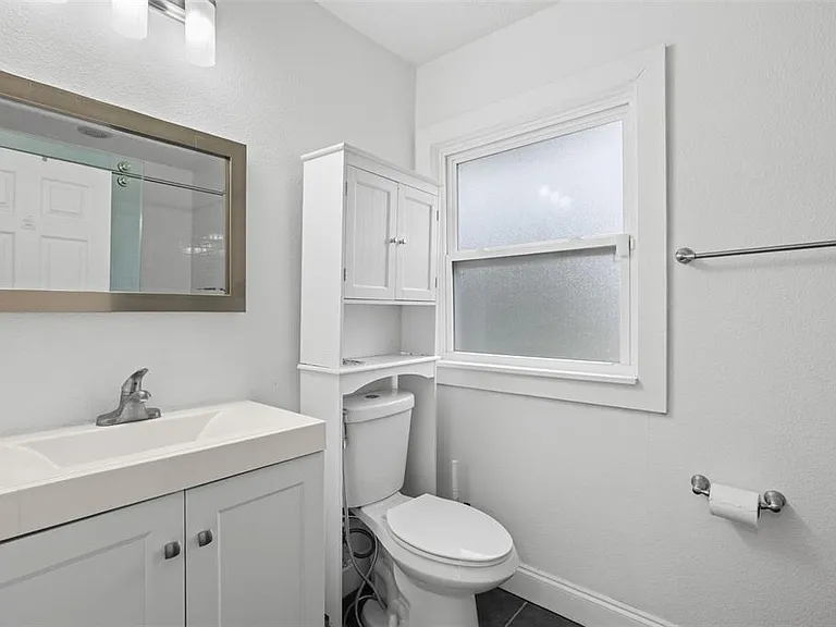 3822 W Euclid Ave — Photo 9