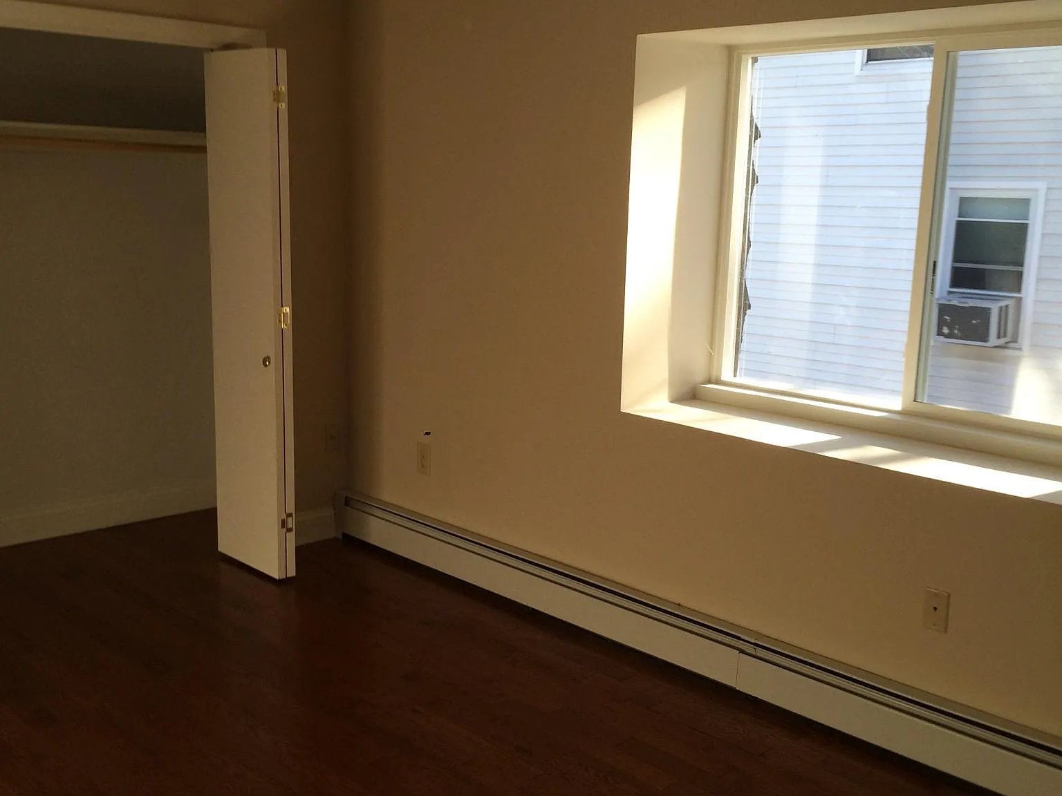 36 Warren St — Photo 3