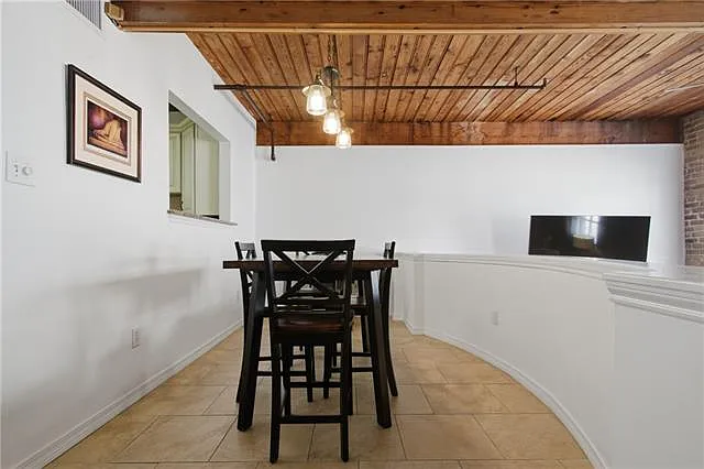 1 bed, 1.5 bath, 1274 sqft, $2,700 — Photo 4