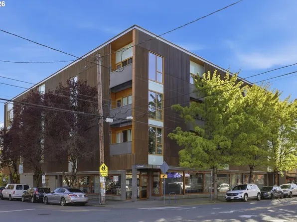 915 SE 35th Ave APT 205, Portland, OR 97214