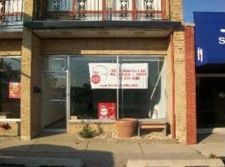 10444 W Cermak Rd, Westchester, IL 60154