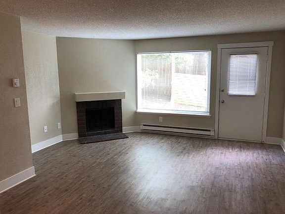 4th image of 7410 31st Street Ct W