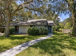 913 S 18th St, Fernandina Beach, FL 32034