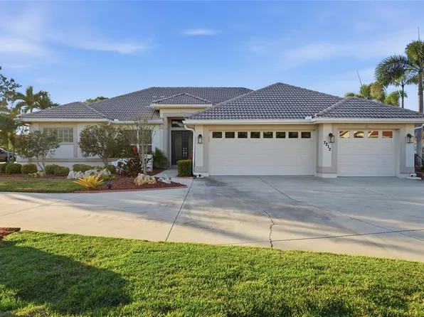 7212 Spur Ct, Sarasota, FL 34243