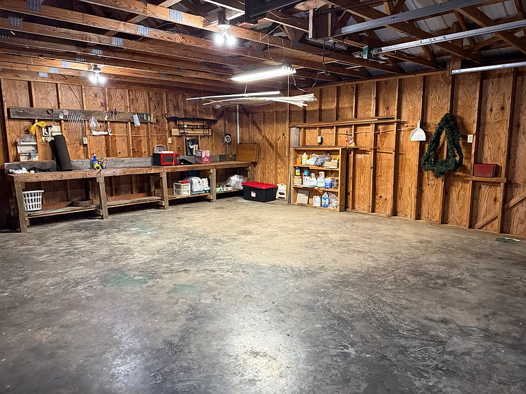 525 Flowing Springs Rd — Photo 5