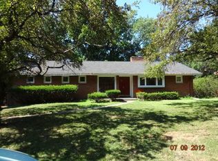 1118 Olympic Heights Dr, Pittsburgh, PA 15235