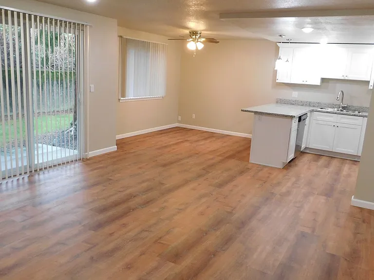 Forest Ridge Apartments — Photo 6