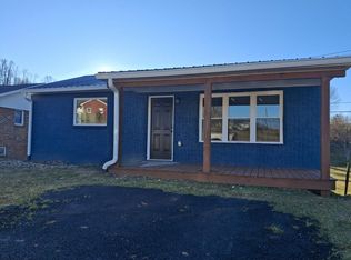 450 Adwolfe Rd, Marion, VA 24354