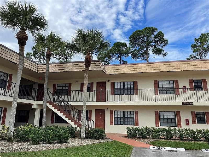 1st image of 4285 Oak Terrace Dr