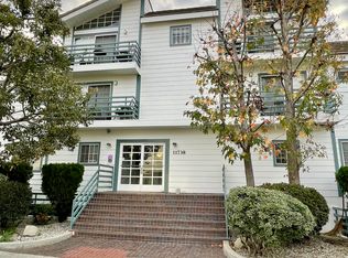 11738 Mayfield Ave APT 104, Los Angeles, CA 90049
