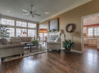 8812 W 142nd Pl, Overland Park, KS 66221