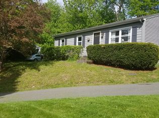 47 Overlook Dr, Northampton, MA 01062