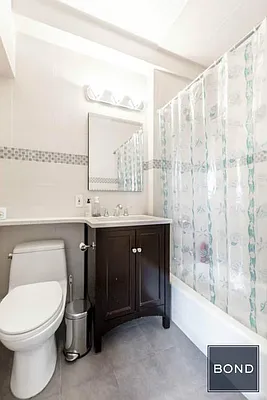 Rented by Bond New York | media 17