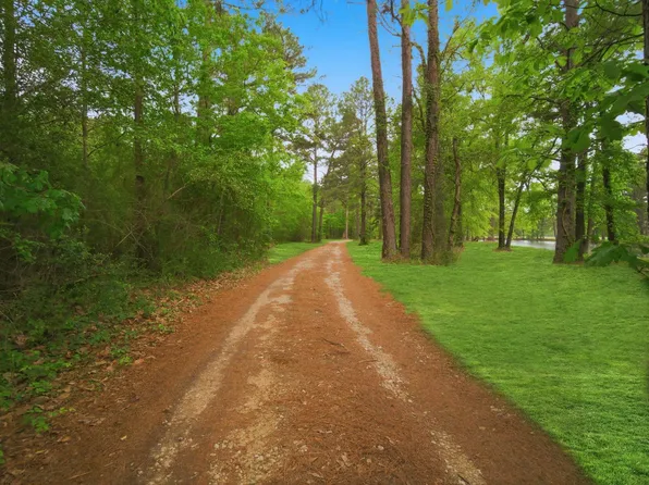 1775 Us Highway 190 E, Livingston, TX 77351