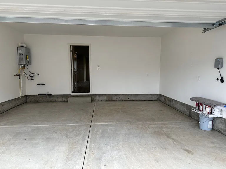 602 Pickering Ln — Photo 18