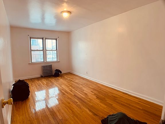5th image of 21-40 Steinway St #2B