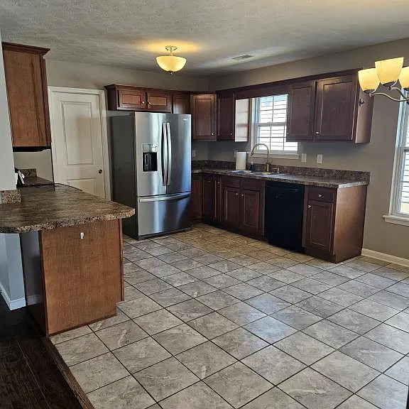 7608 Julia Dr — Photo 8