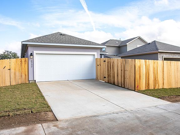 4th image of 2737 Stone Branch Dr