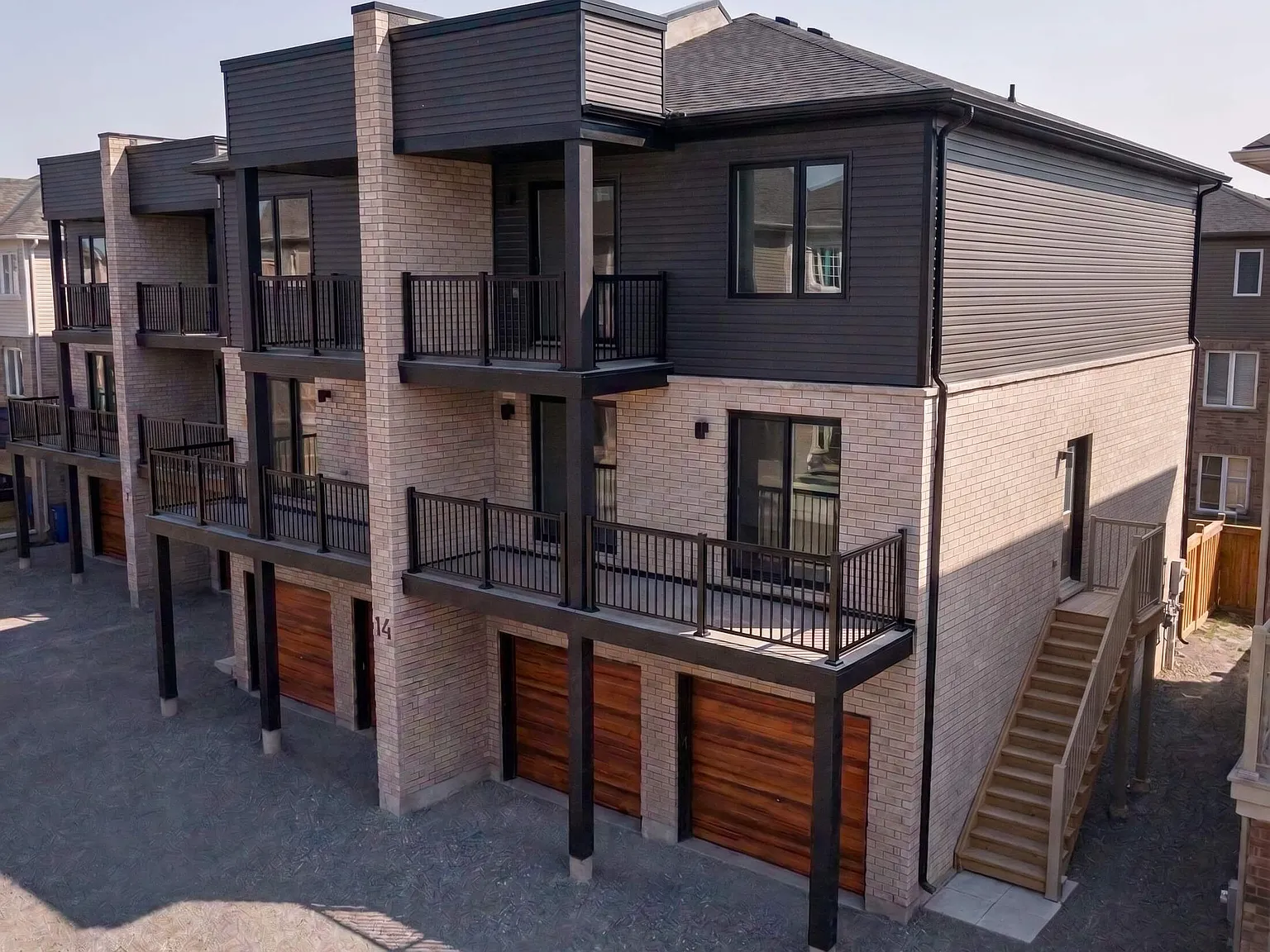 2 bed, $2,600 — Photo 1