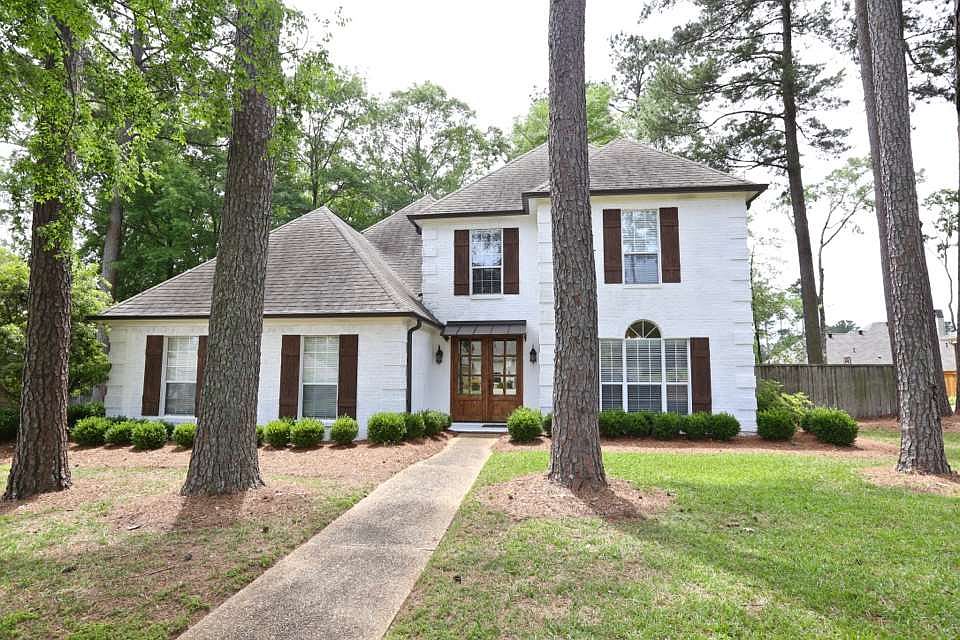 1st image of 212 Breezy Hill Dr