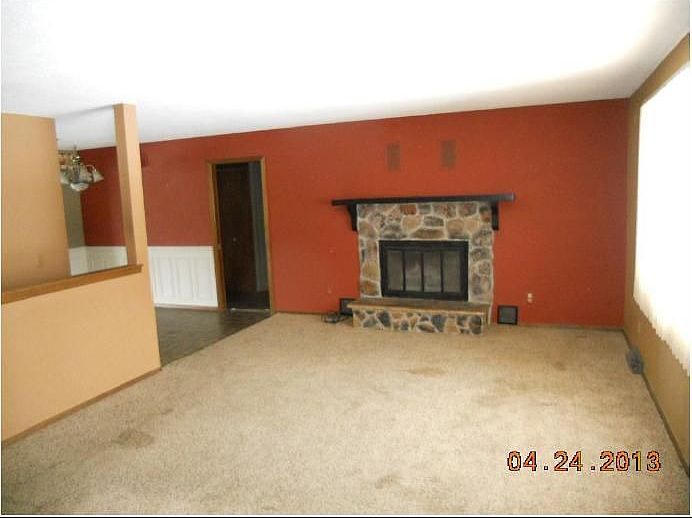 2nd image of 1168 Crestview Dr