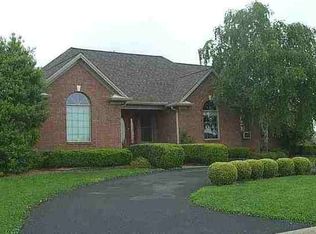 1103 Peachtree Pl, Hopkinsville, KY 42240