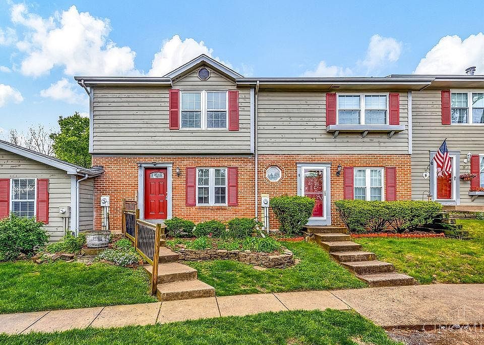 1st image of 10 Nicolson Cir