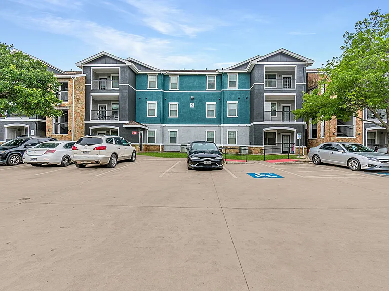 Stoneridge Apartments — Photo 32